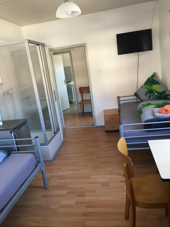 Zur Krone Wolfsegg Extérieur photo